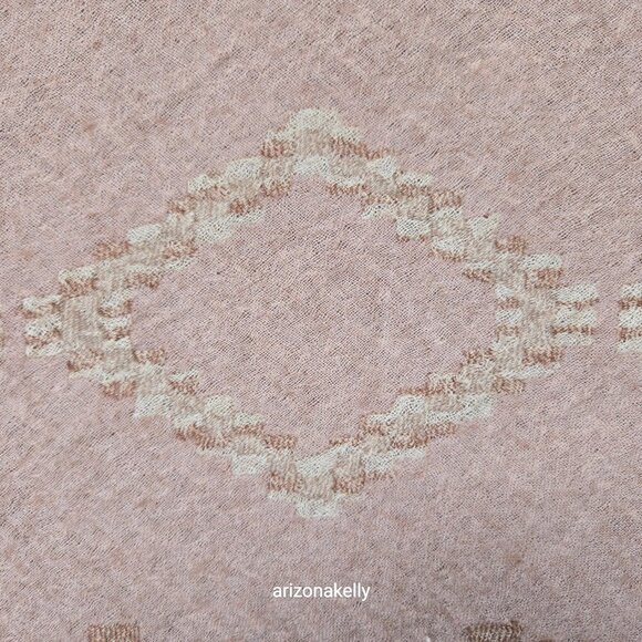 Wilfred Faroe Merino Wool Triangle Scarf Pinkish Taupe Aritzia - Picture 10 of 12